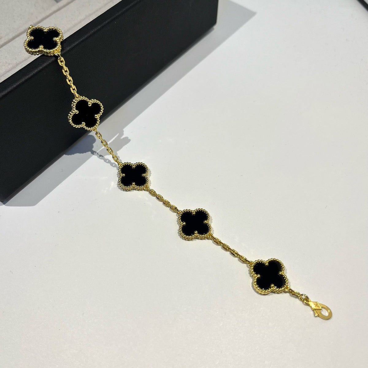 [Miro ]新作 クローバー 5 モチーフ オニキス ブレスレット コレクション
