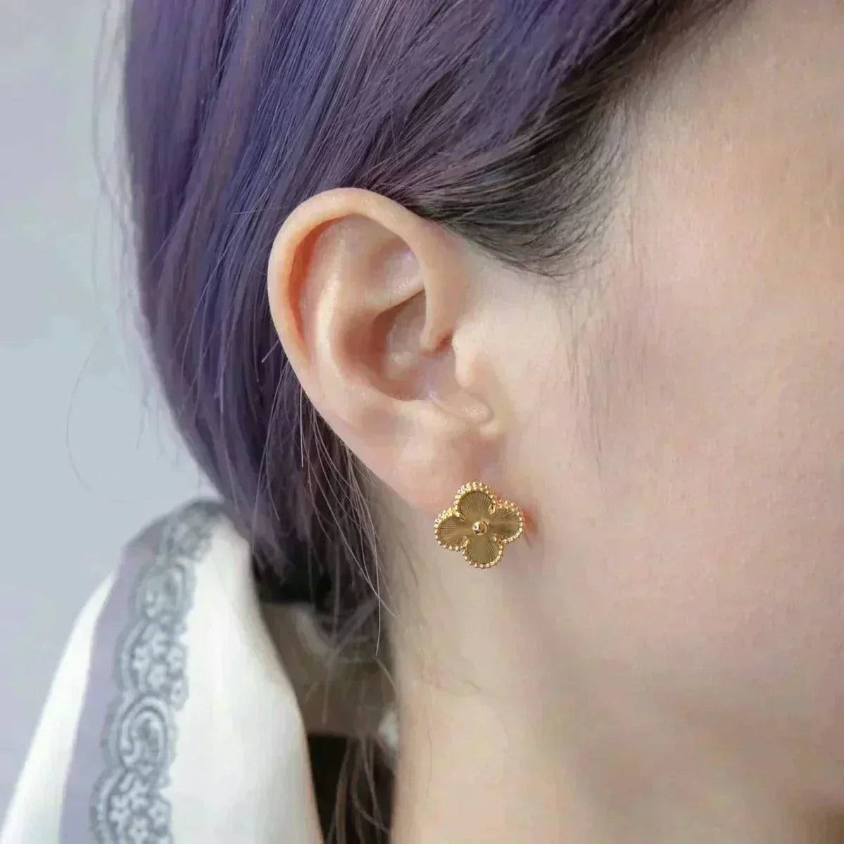 Miro CLOVER MEDIUM 1 MOTIFS LASER EARRINGS
