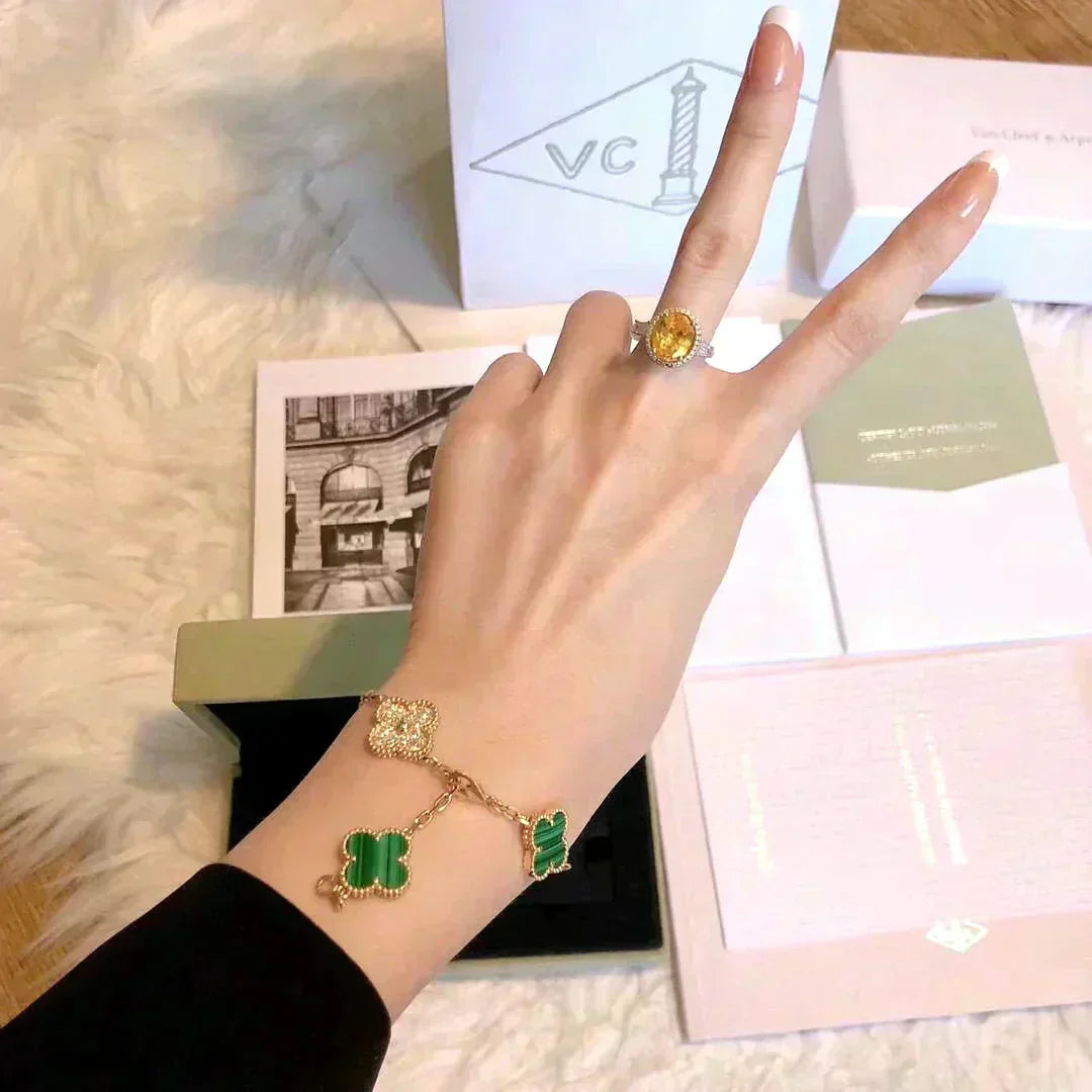 [Miro ]New  CLOVER 5 MOTIF MALACHITE BRACELET COLLECTION