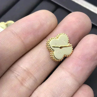 Miro CLOVER MINI 9.5MM LASER EARRINGS