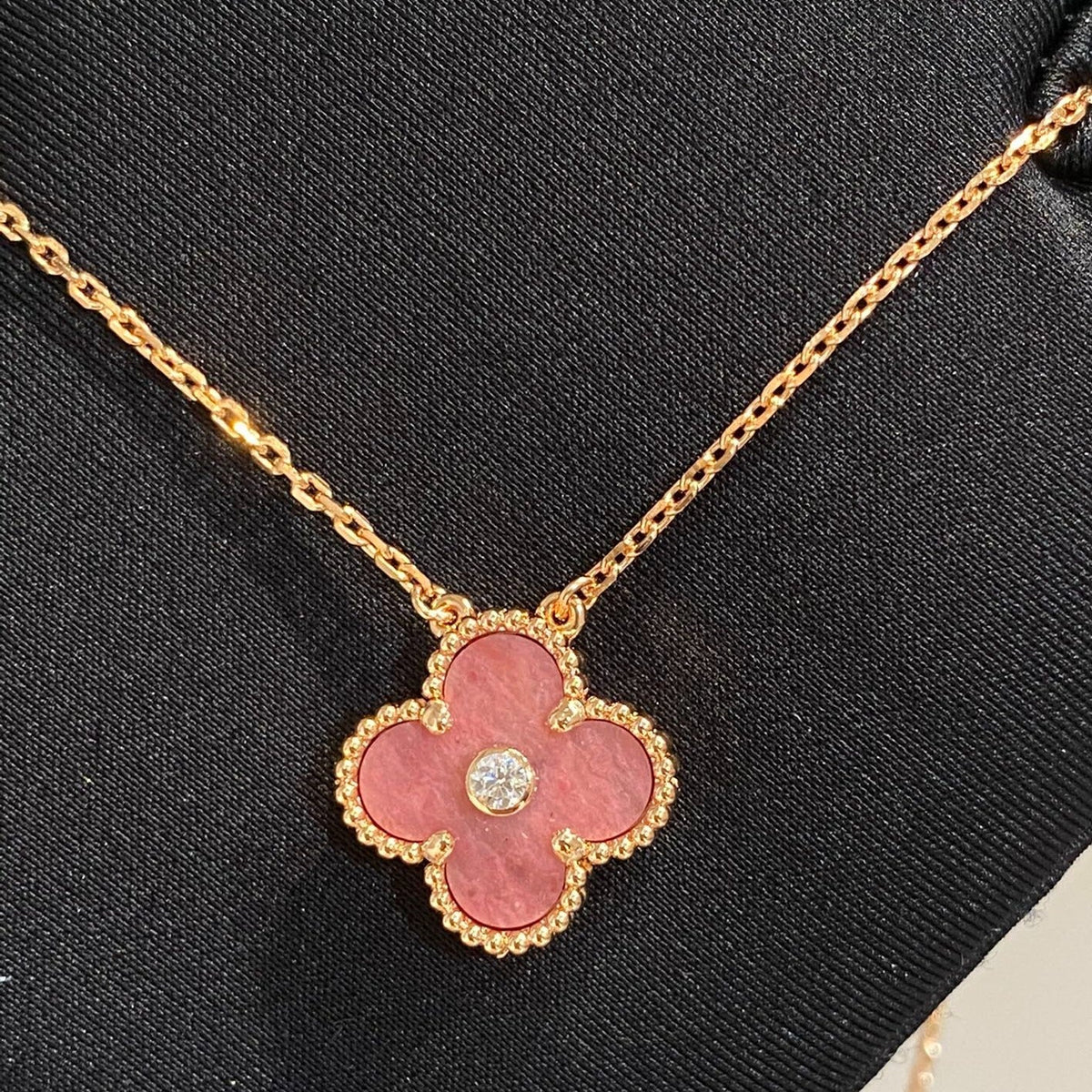 Miro CLOVER 15MM DIAMOND RHODONITE NECKLACE