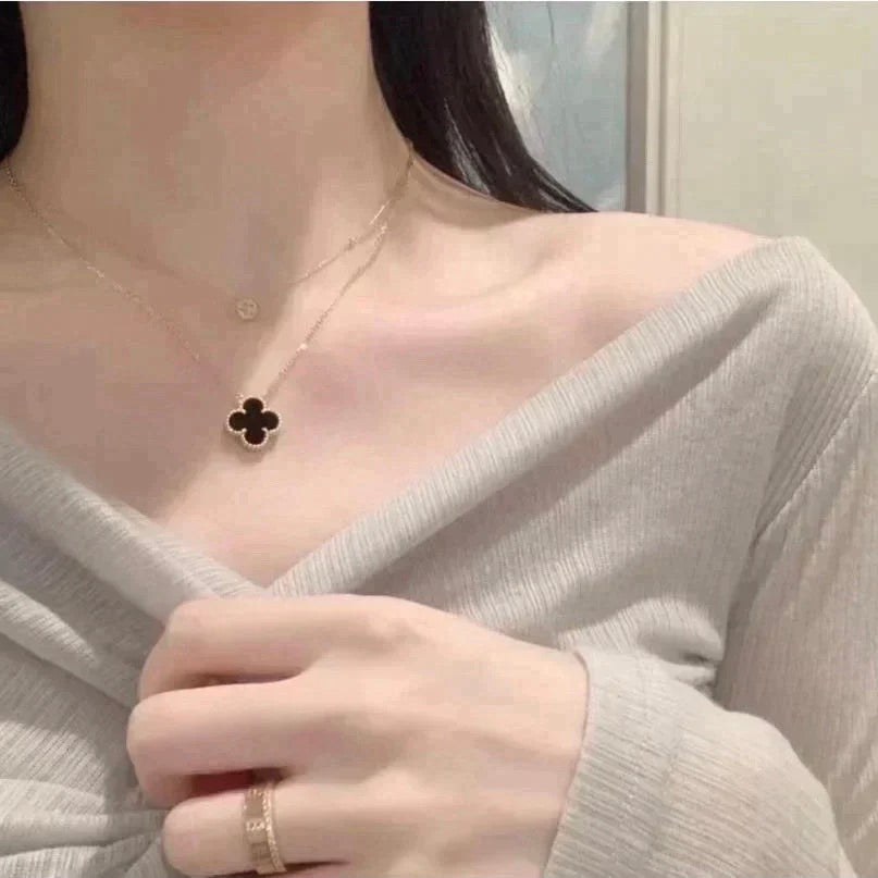 Miro CLOVER 15MM BLACK ONYX SINGLE FLOWER NECKLACE