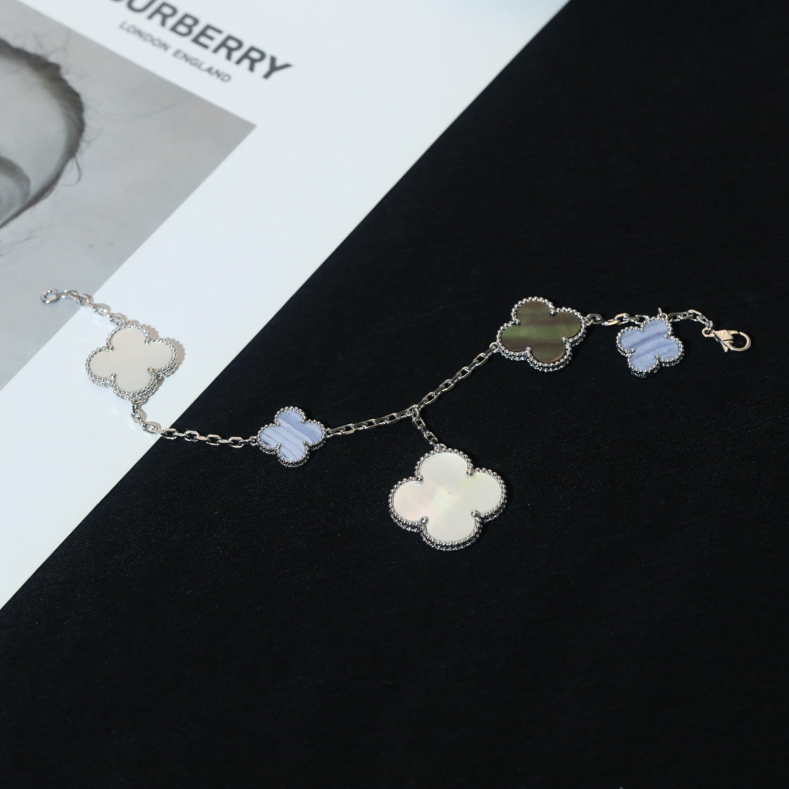 Miro CLOVER BRACELET 5 MOTIFS MOP CHALCEDONY SILVER