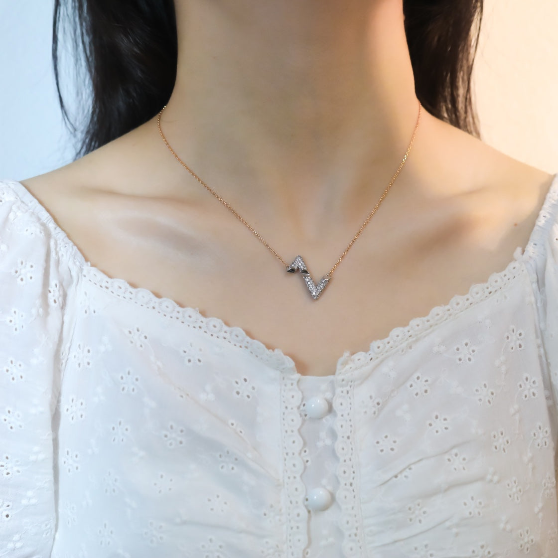 Miro VOLT SILVER DIAMOND PEDANT NECKLACE