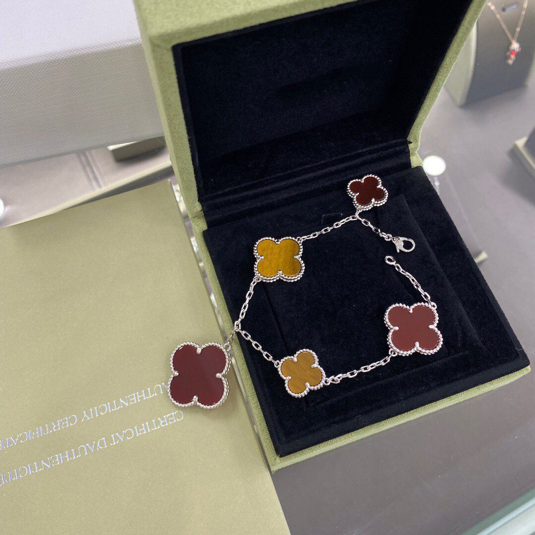 Miro CLOVER 5 MOTIFS SIVLER CARNELIAN TIGER EYE BRACELET