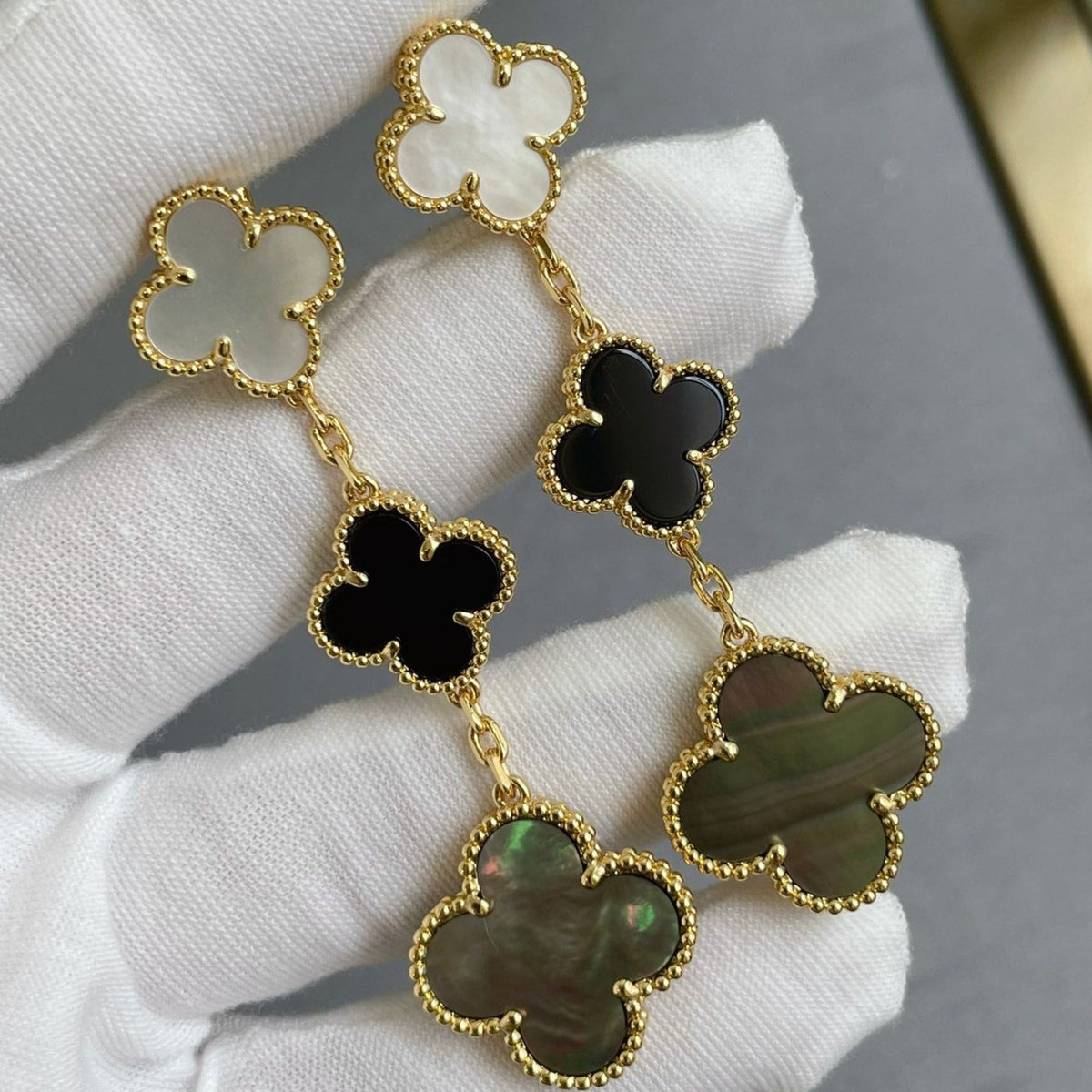 Miro CLOVER 3 MOTIF MOP ONYX DARK MOP PINK GOLD EARRINGS