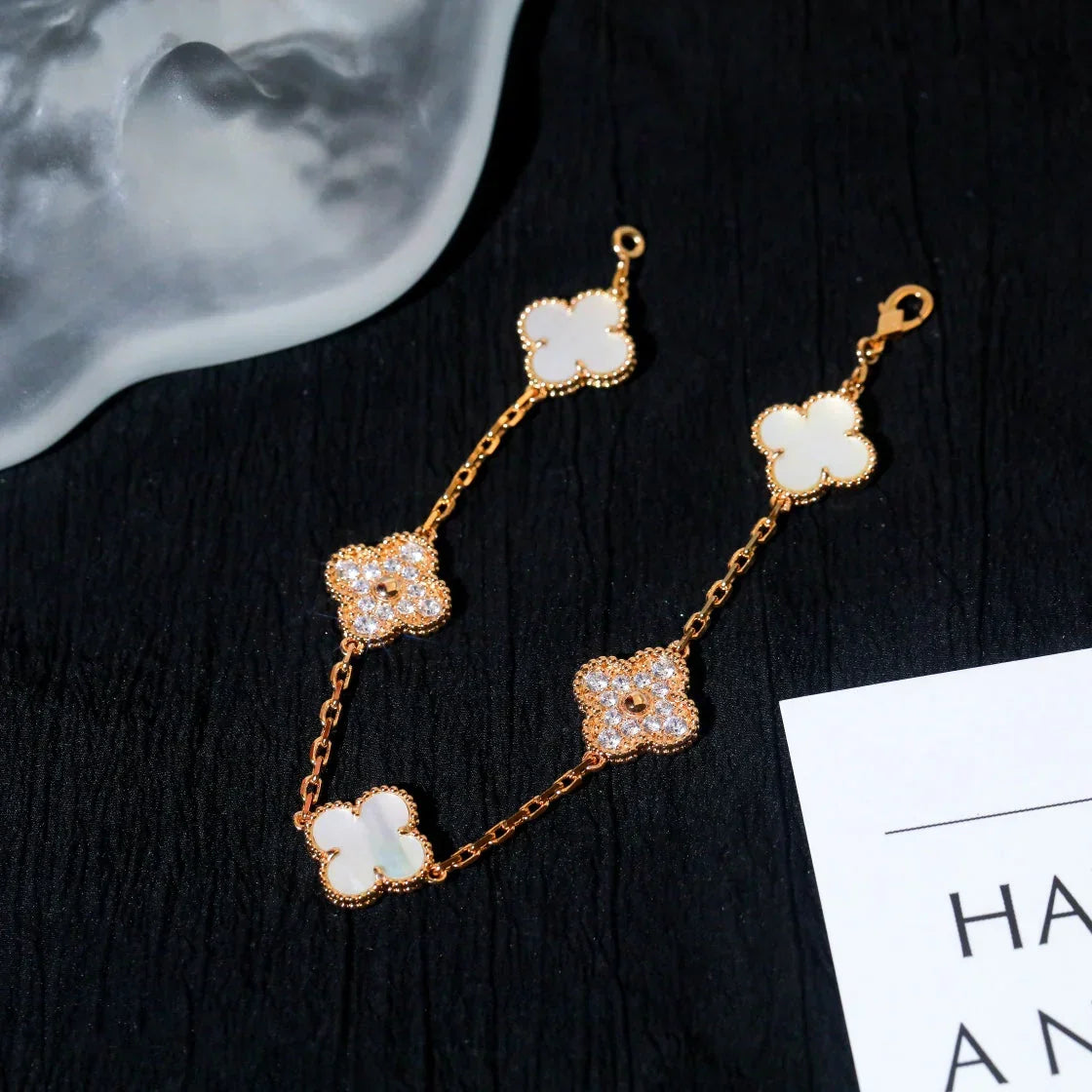 [Miro ]New CLOVER WHITE PEARL MOP 5 MOTIF BRACELET COLLECTION