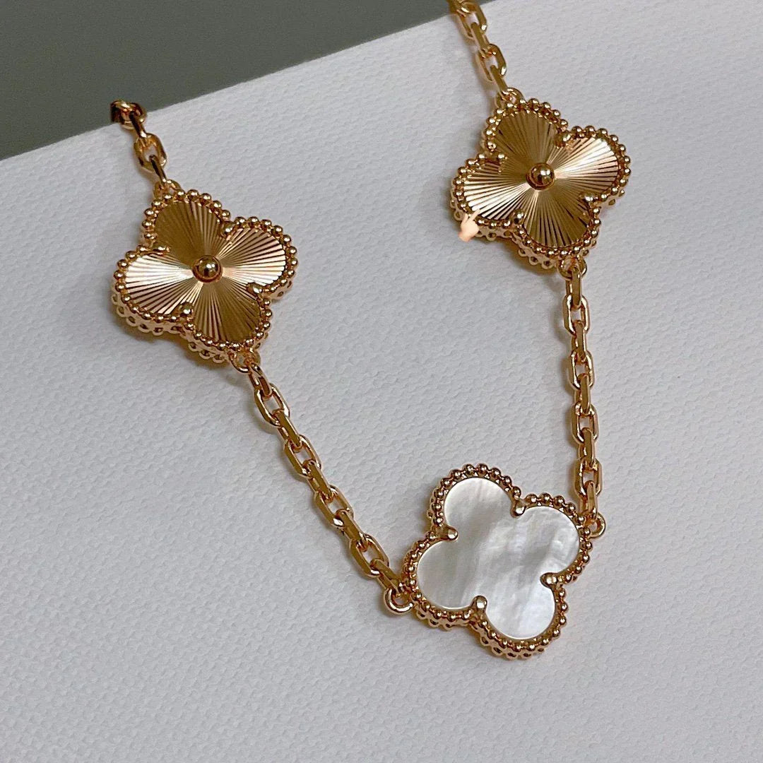 [Miro ]New CLOVER WHITE PEARL MOP 5 MOTIF BRACELET COLLECTION