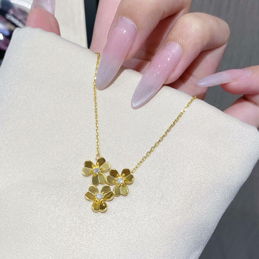 Miro FRIVOLE ROSE GOLD FLOWER DIAMOND NECKLACE