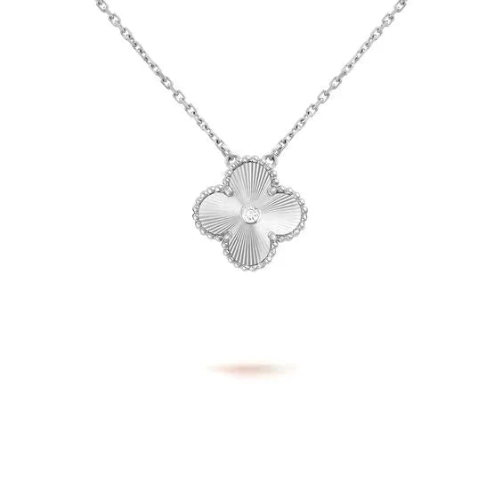 Miro CLOVER 15MM ダイヤモンド レーザーネックレス シルバー