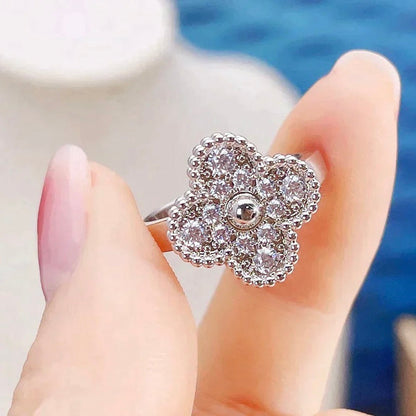 Miro CLOVER DIAMOND RING