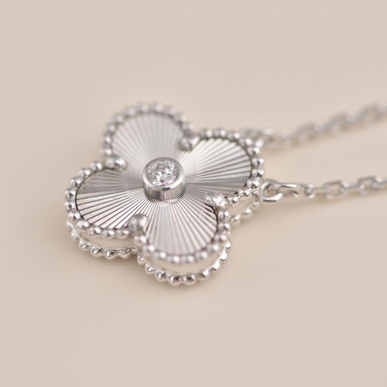Miro CLOVER 15MM ダイヤモンド レーザーネックレス シルバー