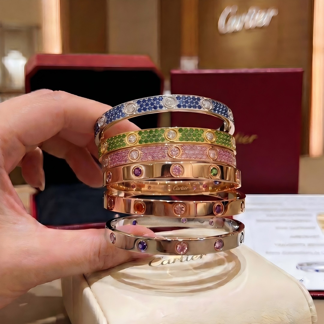 [Miro ] 2026 PAVE GEMSTONE LOVE BRACELET 6.1MM 10 DIAMONDS