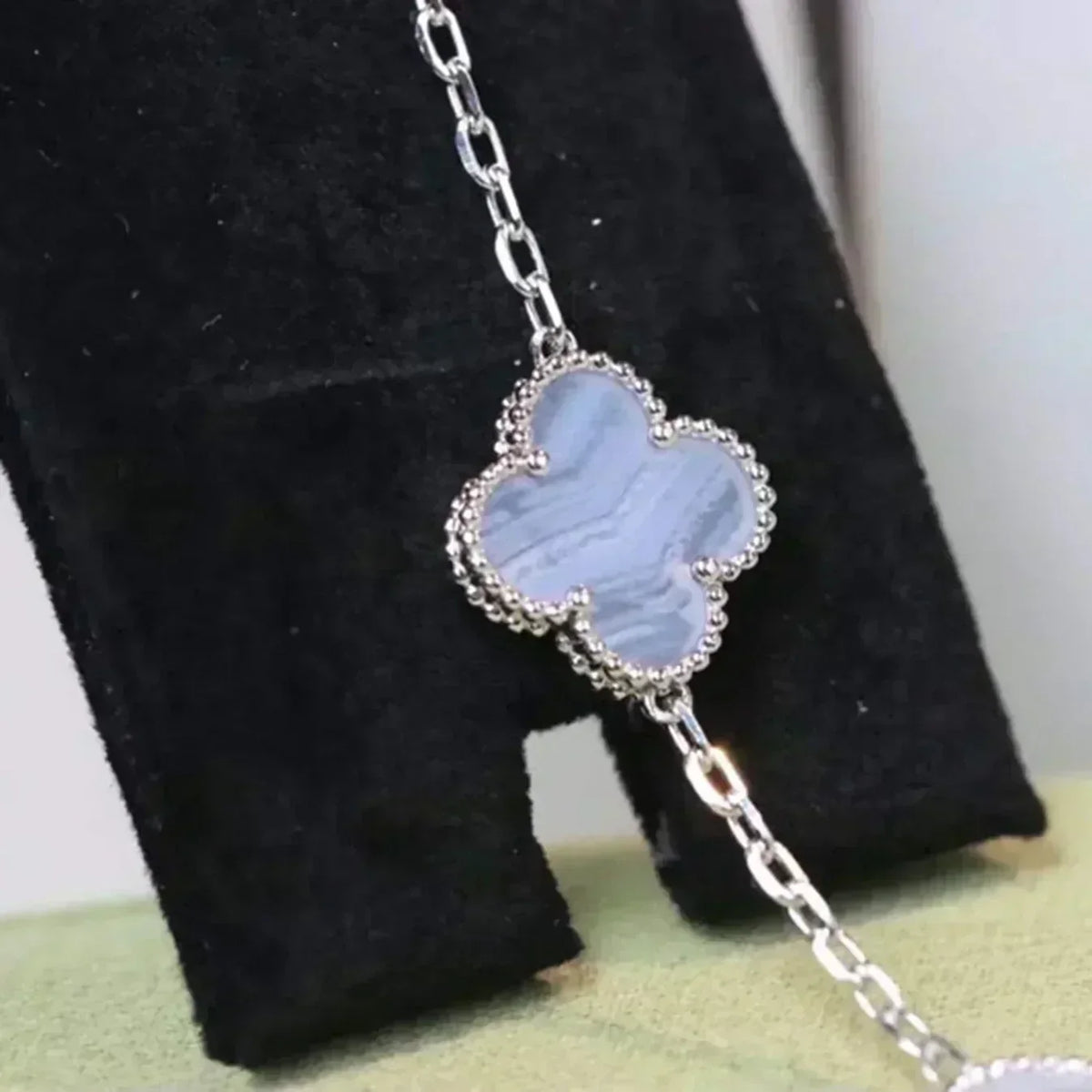 [Miro ]New  CLOVER 5 MOTIF PURPLE CHALCEDONY BRACELET COLLECTION