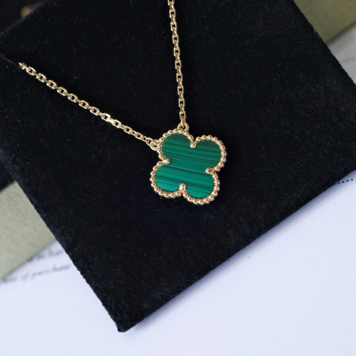 Miro CLOVER 15MM MALACHITE SINGLE FLOWER  NECKLACE