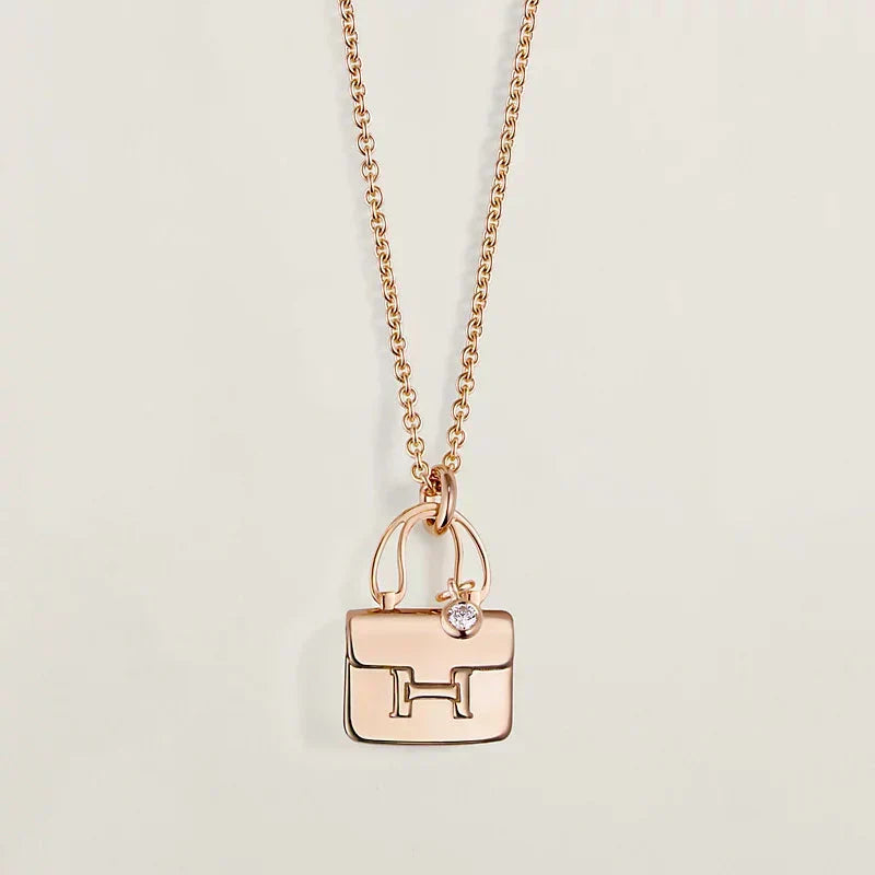 Miro AMULETTE PEDANT ROSE GOLD NECKLACE