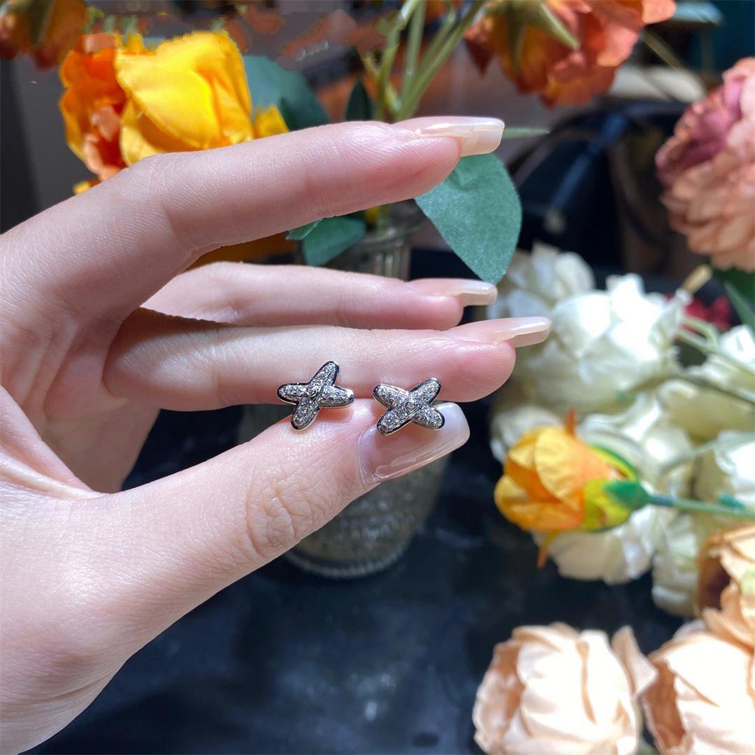 Miro JEUX DE SILVER DIAMOND EARRINGS